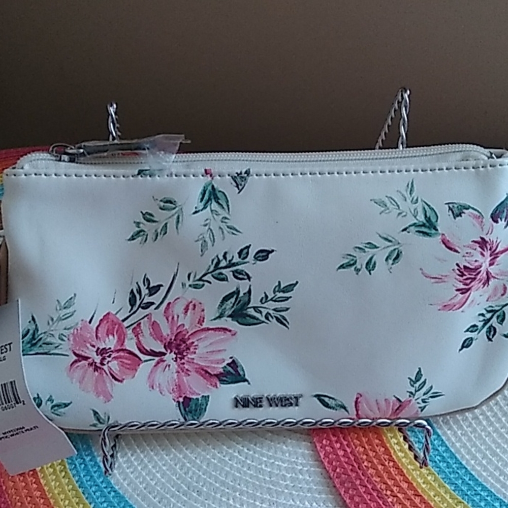 Nine West wristlet